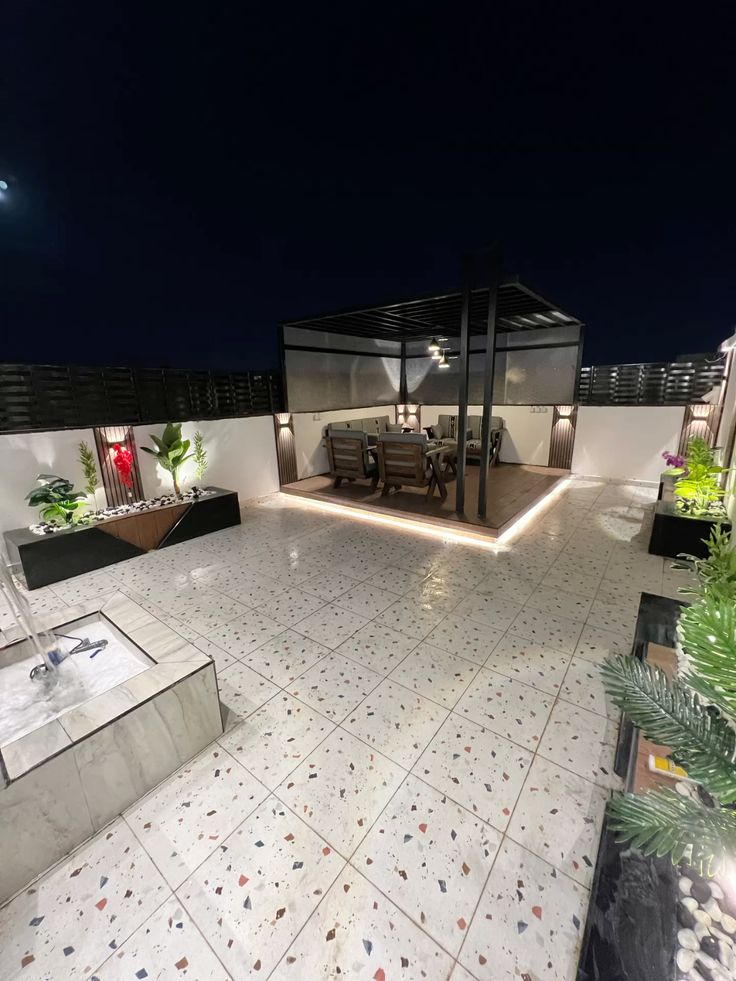 بناء غرفة في السطح بجدة