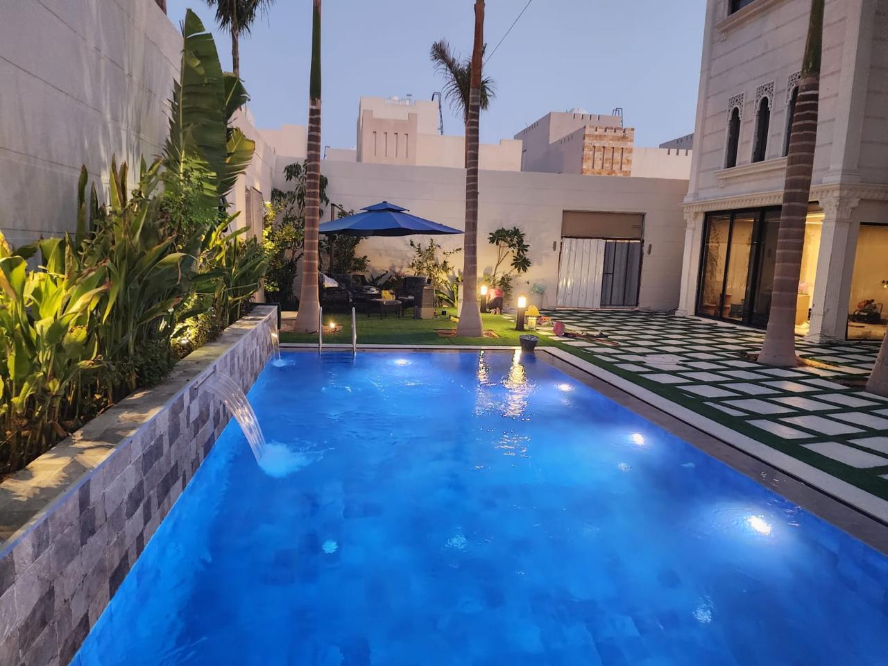 كشف تسربات المسابح بجدة